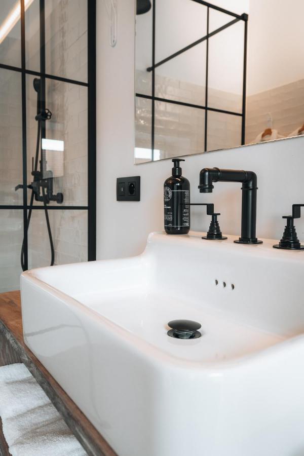 Indrani Lodge Loupoigne Екстериор снимка